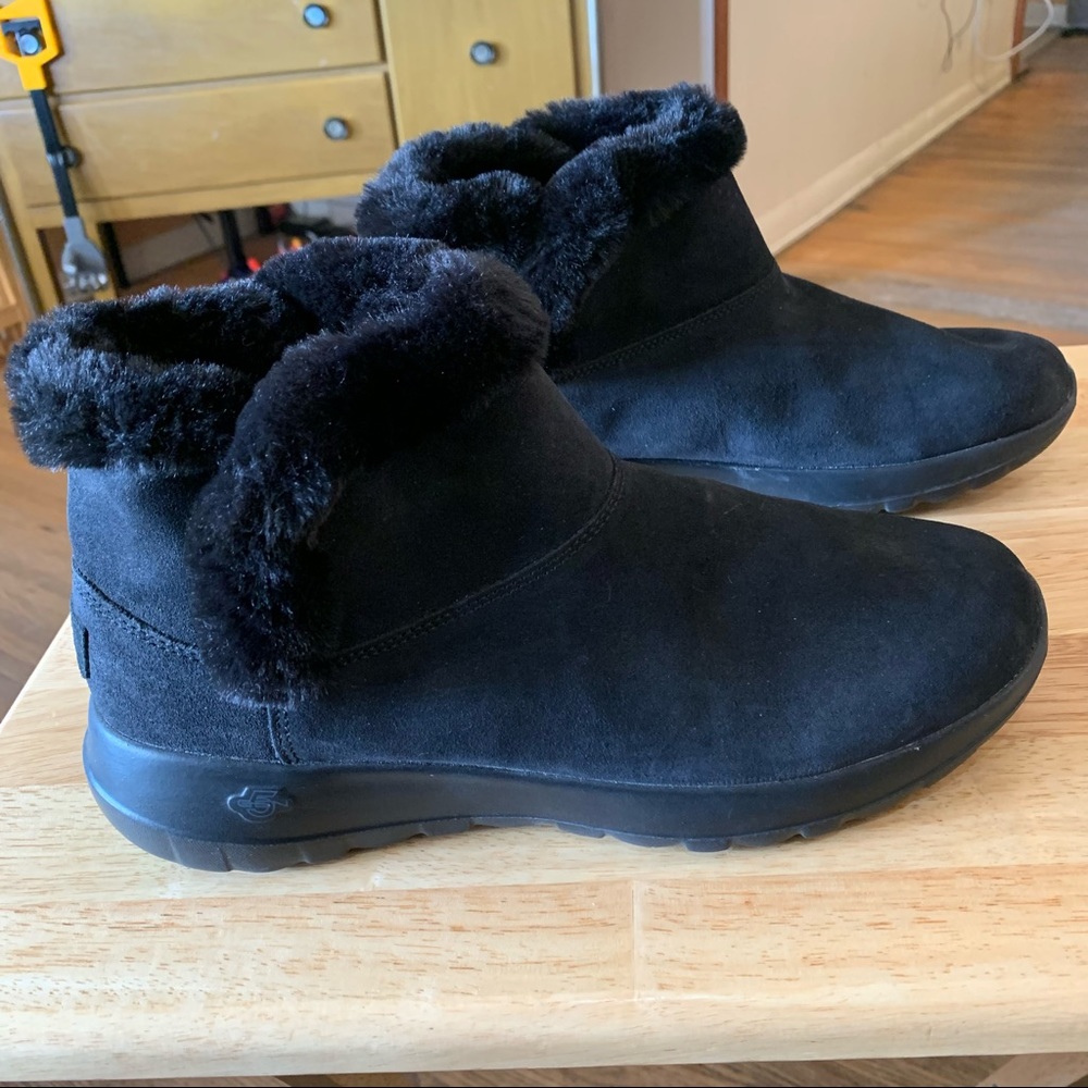 Womens Skechers Boots Size 10